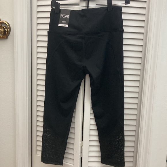 VS sport leggings - Picture 10 of 15